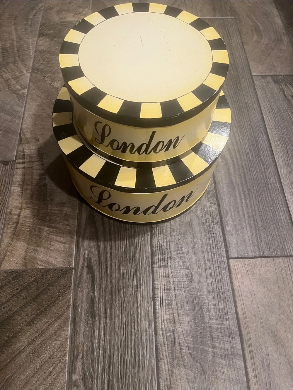 Set of 2 Decorative Round wooden hat Boxes - 'London' and 'Paris'